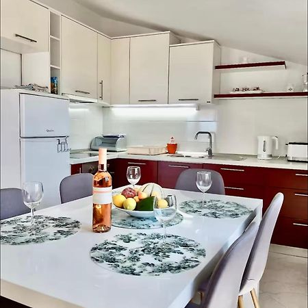 Apartmani Attila Трогір Екстер'єр фото